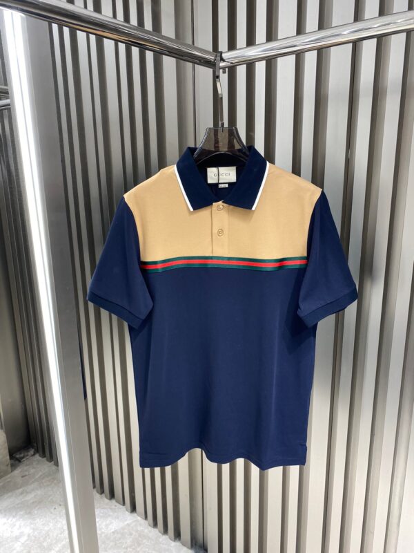 Polo GUCCI à Col Revers: Confort et Élégance en Un