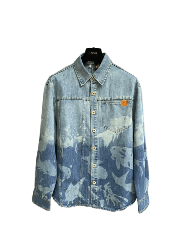 Veste en jean imprimée poissons LOEWE 2023