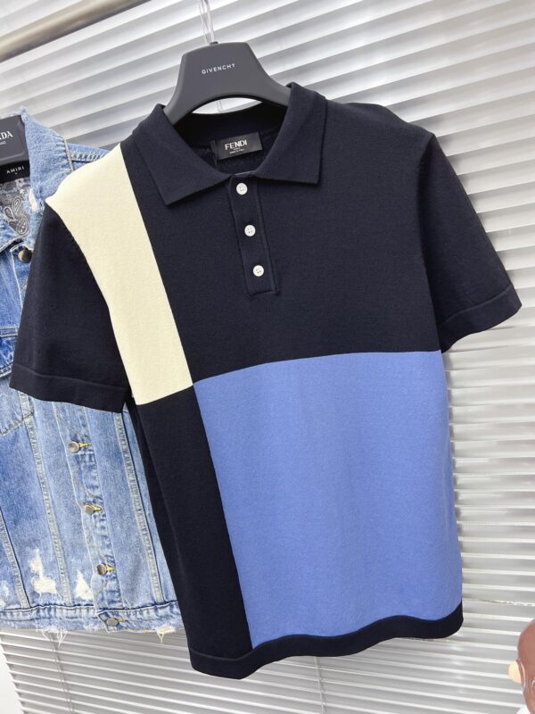 Collection Printemps Automne Fendi 2023 – Pull en Cercle, Un Indispensable pour les Élites d’Affaires