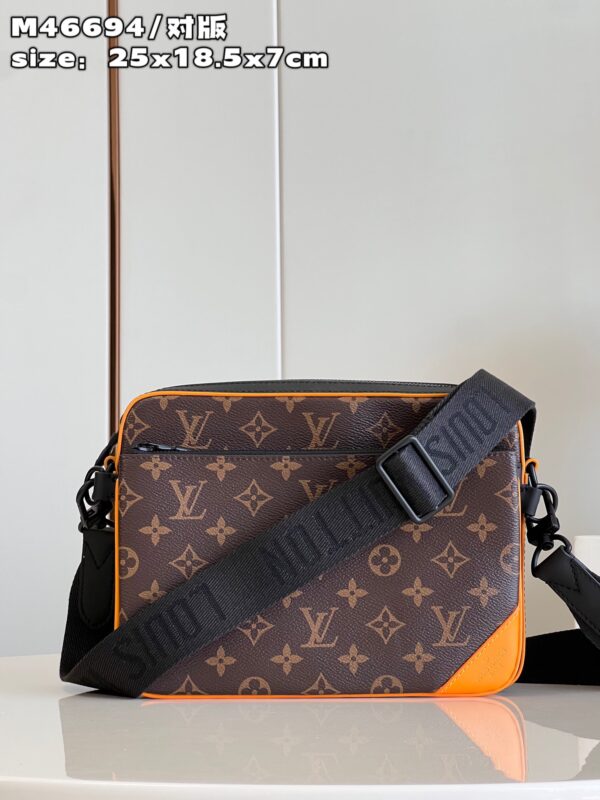 Louis Vuitton Trio Sac Messager Monogram Eclipse – Élégance Intemporelle