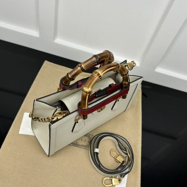 Sac à main Gucci Blanc 735153 – Élégance Haut de Gamme