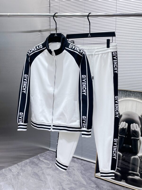 Ensemble Givenchy Automne-Hiver 2023: Cardigan et Pantalon Haut de Gamme