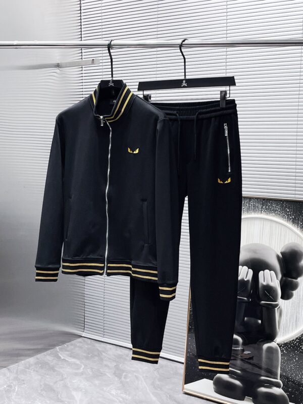 Ensemble FENDI Automne-Hiver 2023: Chic décontracté en version haut de gamme!