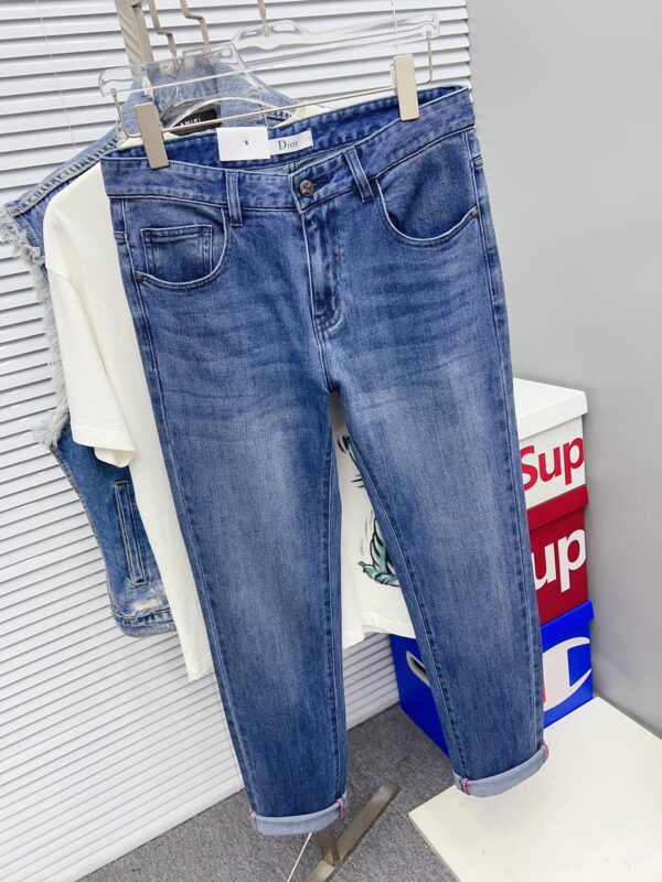 Jean Décontracté Homme Dior – Origine Authentique, Fabrication de Prestige