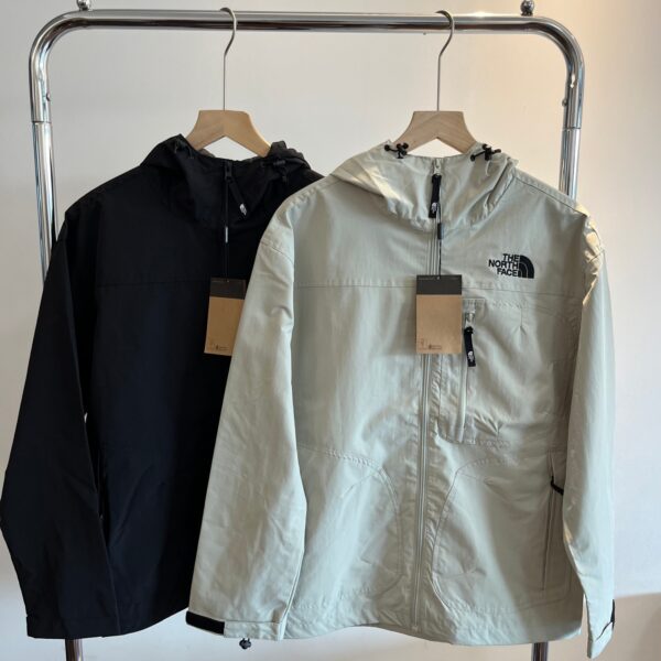 Veste Coupe-vent The North Face pour Couple – Original de l’Usine de Qingdao, Production Coréenne!