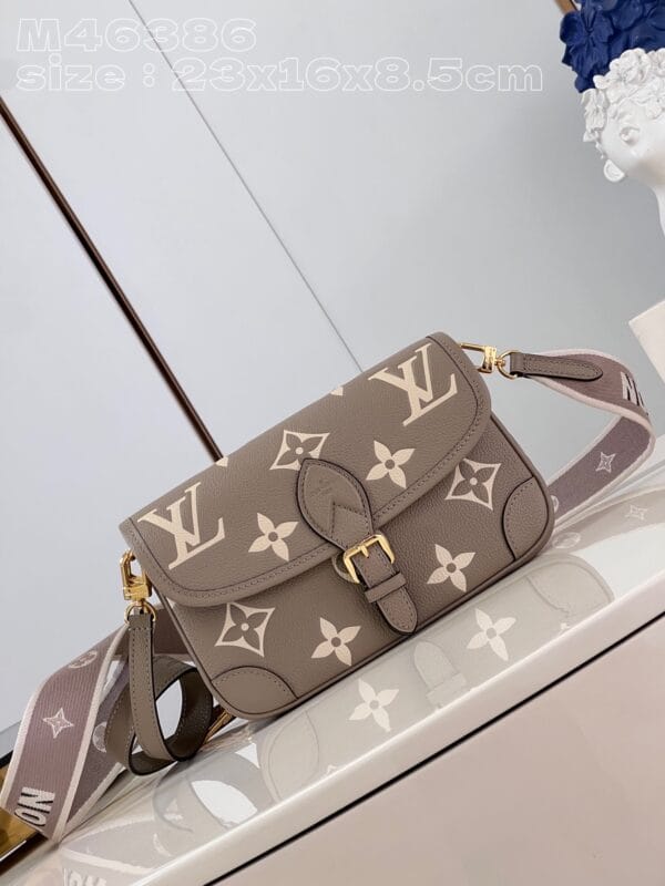 Sac à main louis vuitton Diane – Impression en Soie