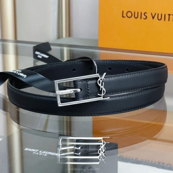 Élégance intemporelle: Ceinture pour Femme YSL