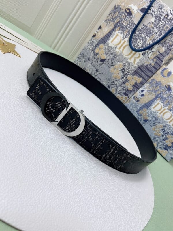 Ceinture Double Face Dior – Élégance et Polyvalence en 35 mm