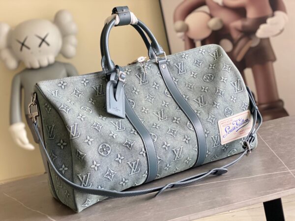 Louis Vuitton Keepall Bandoulière 50: L’Élégance du Denim Monogramme
