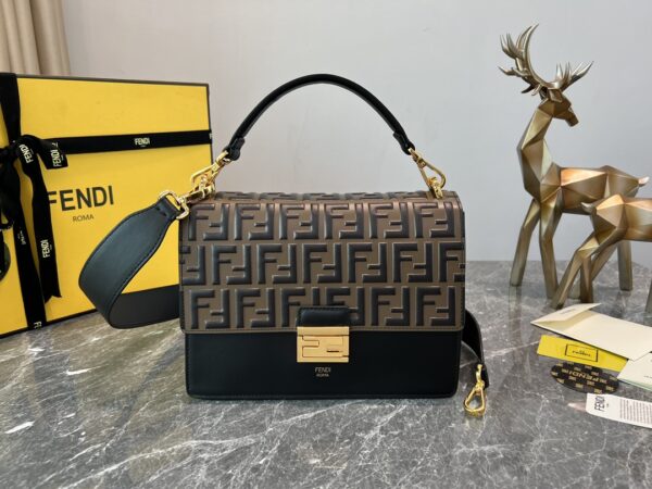 FENDI Kan U: Un Retour Élégant aux Éléments Rétro avec des Finitions Haut de Gamme