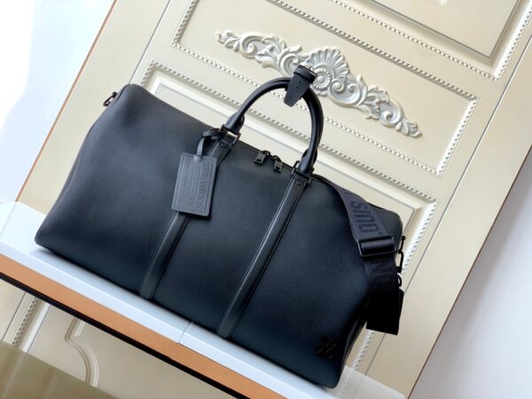 Louis Vuitton Aérogramme: Keepall 50 Noir