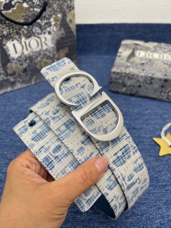 Dior Homme – La Ceinture Double Face 35 mm d’Élégance Moderne