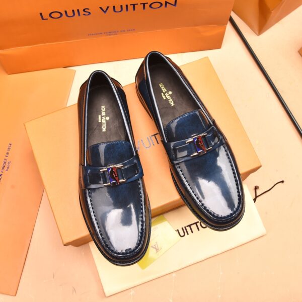 Chaussures pour Homme Louis Vuitton – Élégance et Confort Exceptionnels