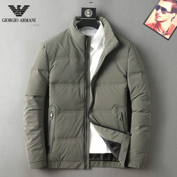 Armani: Collection 2022 de Doudounes Homme – Confort et Élégance