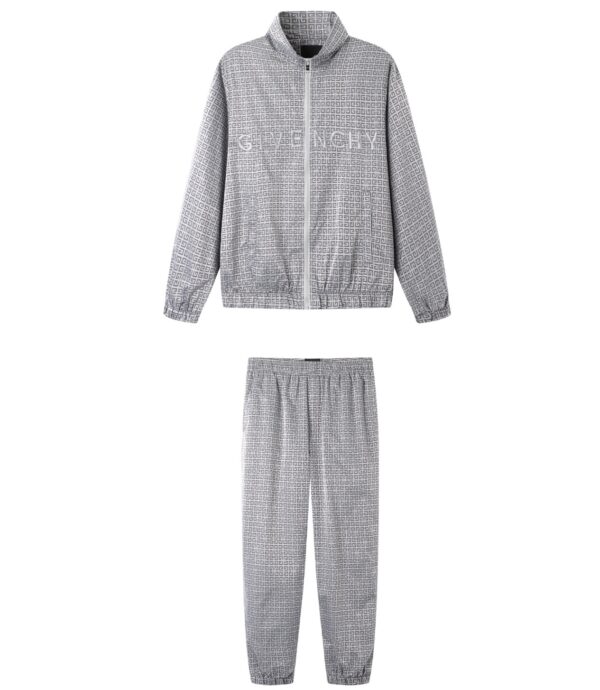 Givenchy: Ensemble de Sport 4G Brodé – Élégance et Confort en Un Seul Kit