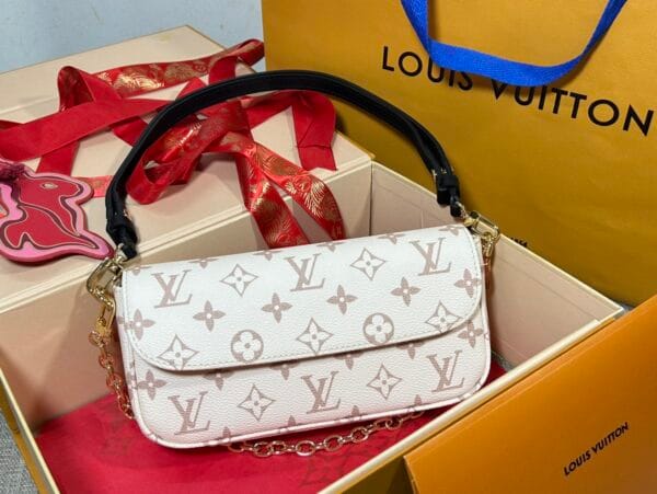 Collection Ivy – Sac à Main Chic en Toile Monogramme