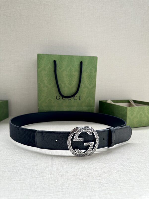 La Ceinture GG Marmont: Élégance Rétro Redéfinie