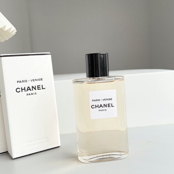 Chanel Paris – Venise: Une Odyssée Parfumée à travers l’Art et la Romance Vénitienne