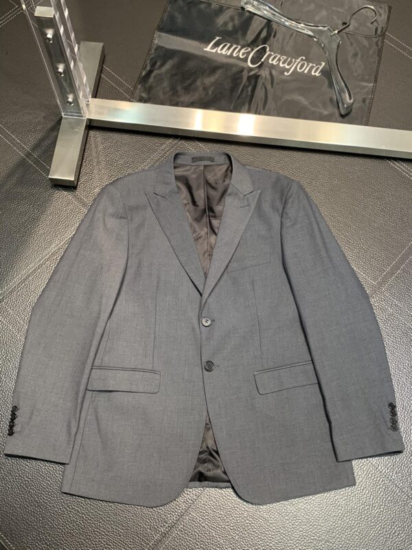 Costume Burberry Nouvelle Collection – Élégance Décontractée