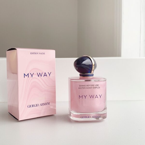 My Way Nacre EDP: L’Édition Limitée 2022 d’Armani, une Ode à la Qualité Originale