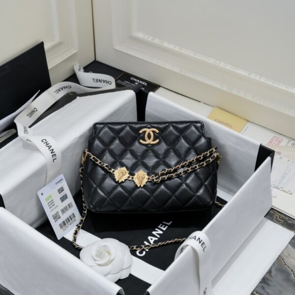 Le sac ‘Lioness’: Élégance et Vintage Réinventés