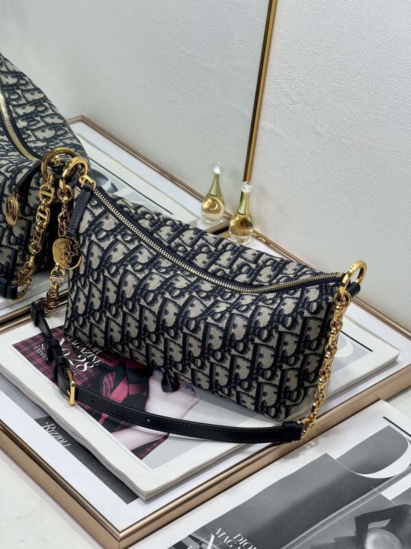 Dior star Hobo: Un sac à main élégant et pratique pour toutes les occasions