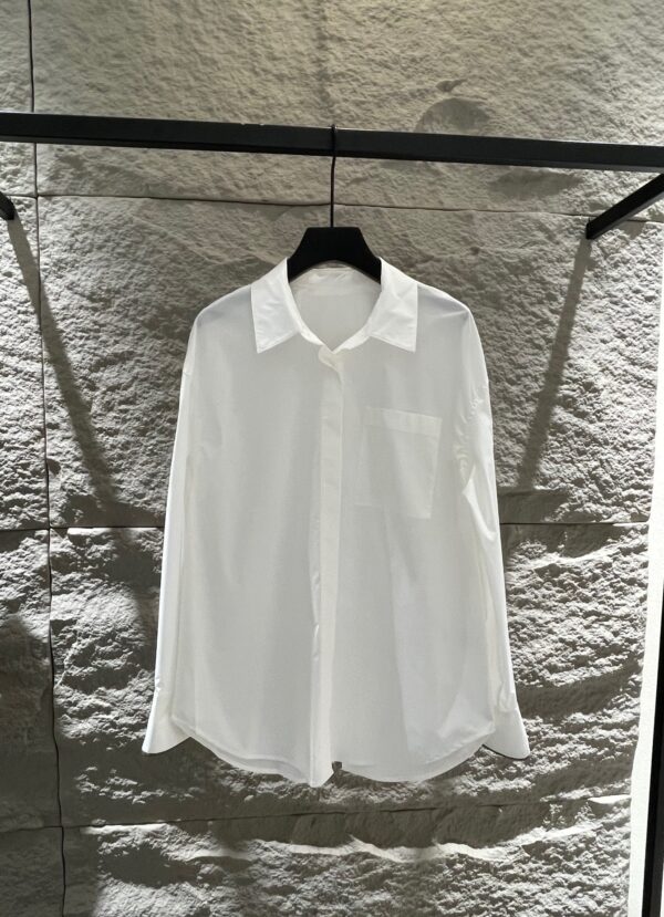 Chemise Italienne de Luxe en Chaîne de Perles BC – Élégance Décontractée