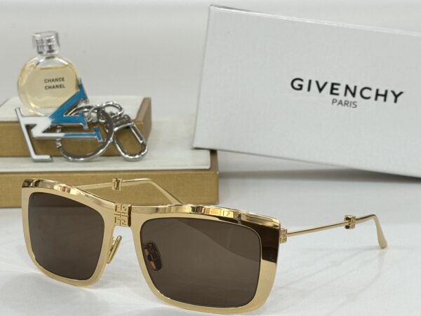 Lunettes de Soleil Pliables Givenchy Modèle 7901/S, Neuf en Boîte