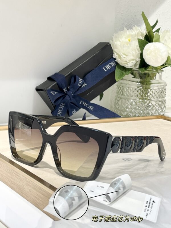 Lunettes de soleil Dior ID: 20240614-80