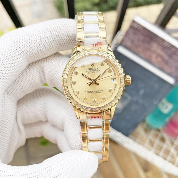 Rolex Datejust pour Femme – Élégance en Céramique avec Cristaux Swarovski