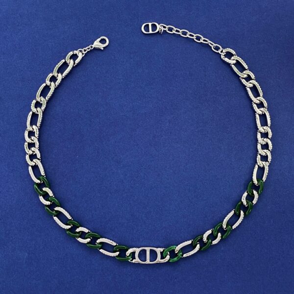 Collier Dior CD en Argent et Émeraude – Édition Limitée