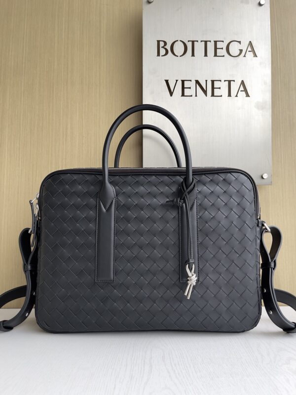 Bottega Veneta 2024 – Sac à Main en Cuir Tressé pour Hommes