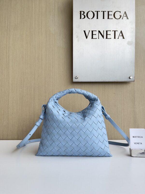 Sac Houblon BOTTEGA VENETA – Élégance Décontractée et Fonctionnalité