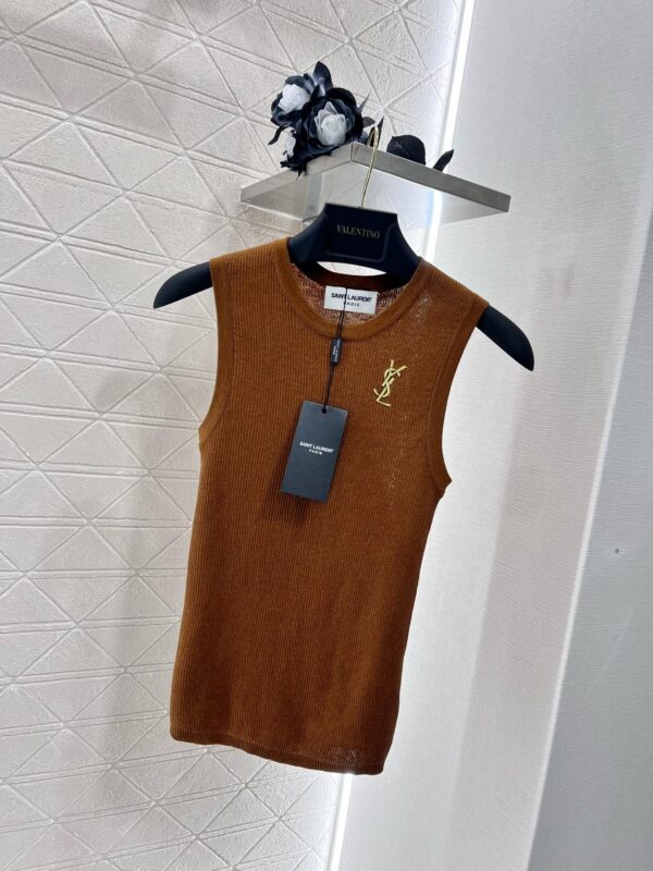 Débardeur en Laine Tricotée avec Broche – Nouvelle Collection Saint Laurent 2024