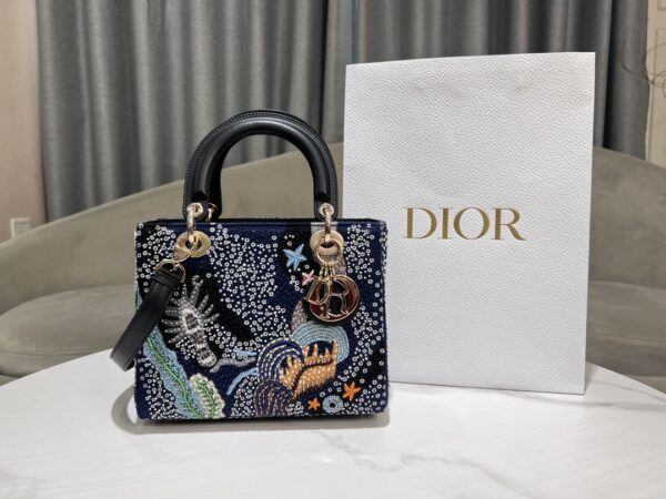 Lady Dior Perles – Élégance Enchantée