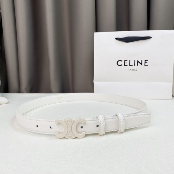 Ceinture Celine 2.5 cm: Élégance et finesse