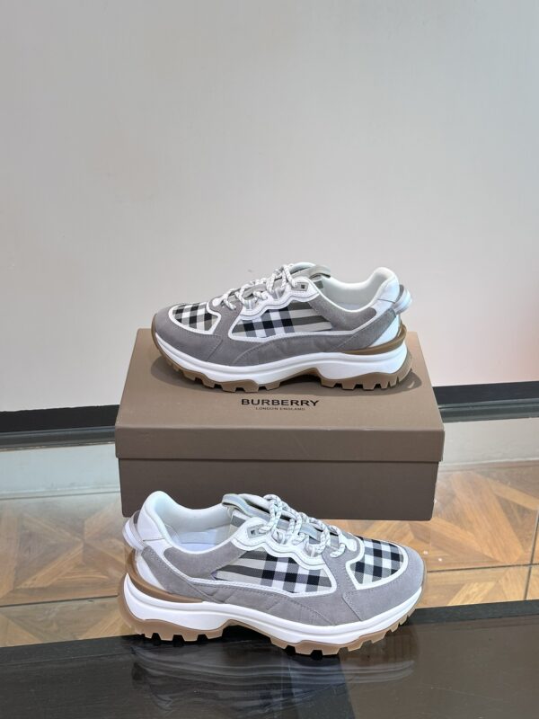 Burberry Vintage – Sneakers homme en cuir et toile avec semelle épaisse