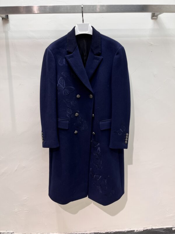 Veste en cuir Hermès – Alliance de luxe et de raffinement en matières nobles