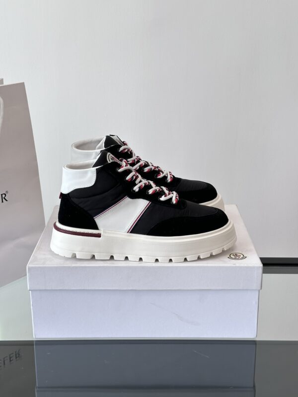 Bottes Montantes Moncler Homme Automne-Hiver 2024 – Élégance et Performance