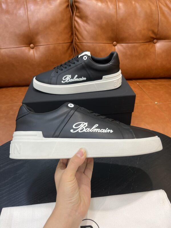 Baskets Balmain: Élégance Décontractée et Style Moderne