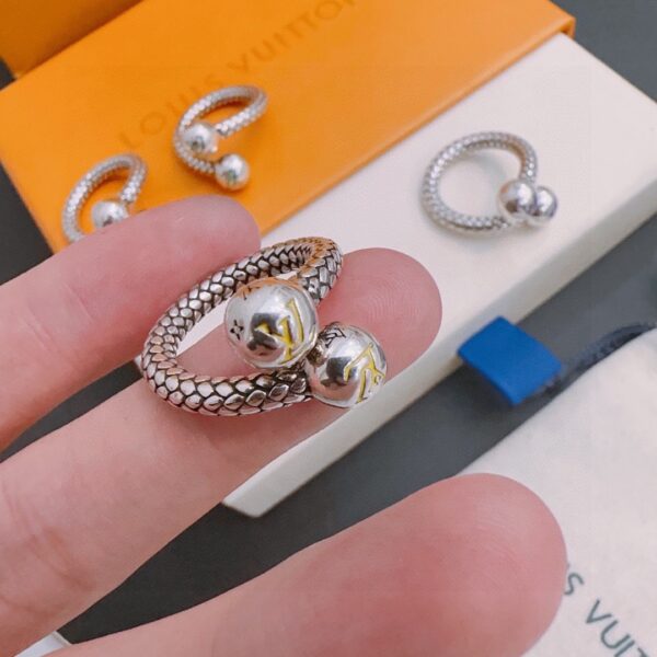 Création Exclusive LV – Bague Argent Rétro Unisexe
