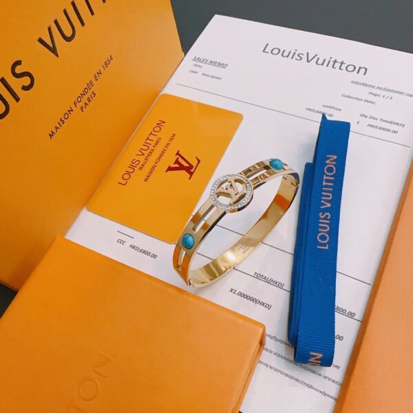 Bracelet Louis Vuitton Unisexe 2024 — Nouvelle Génération Officielle, Acier Premium & Style Iconique