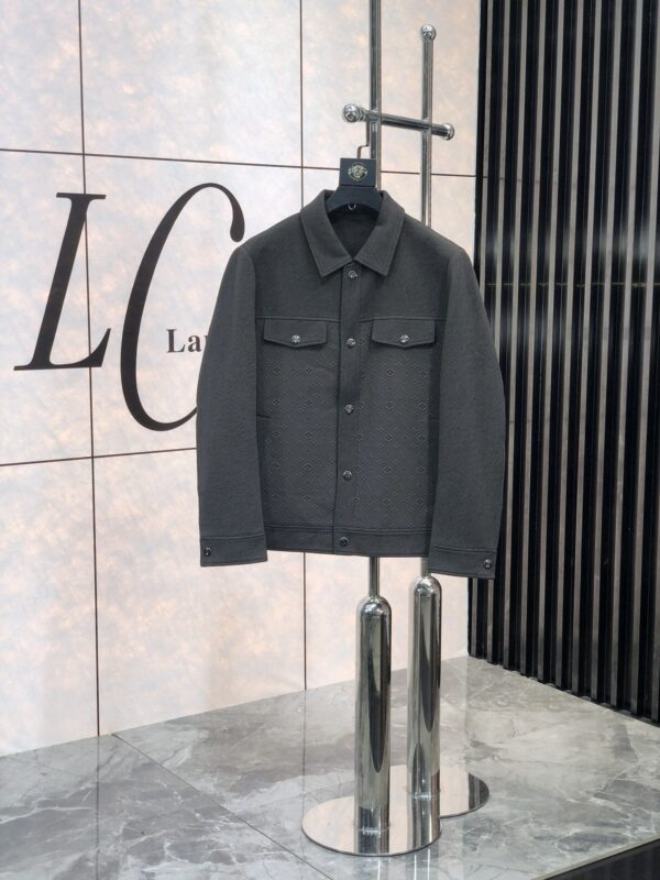 Veste en Maille Louis Vuitton – Collection Automne-Hiver 2024