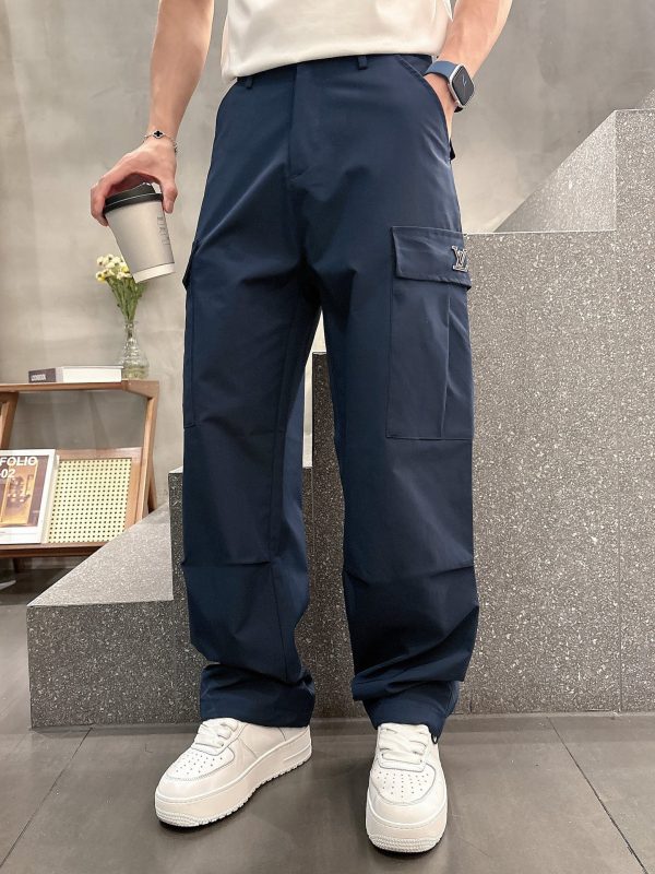 Cargo LV Bleu Nuit – Fonction & Distinction