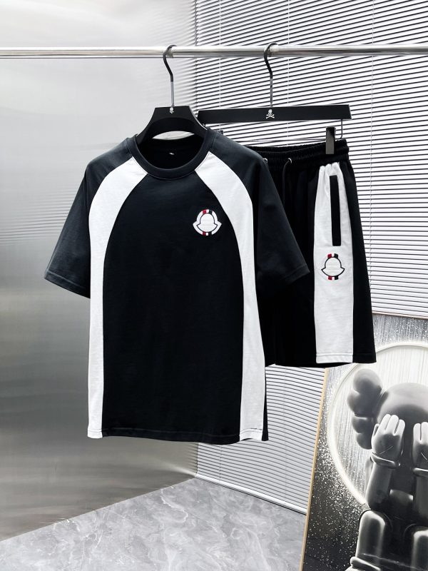 Signature Alpine – Ensemble Moncler Été 2025