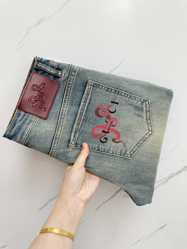 Le Denim Signature du Luxe