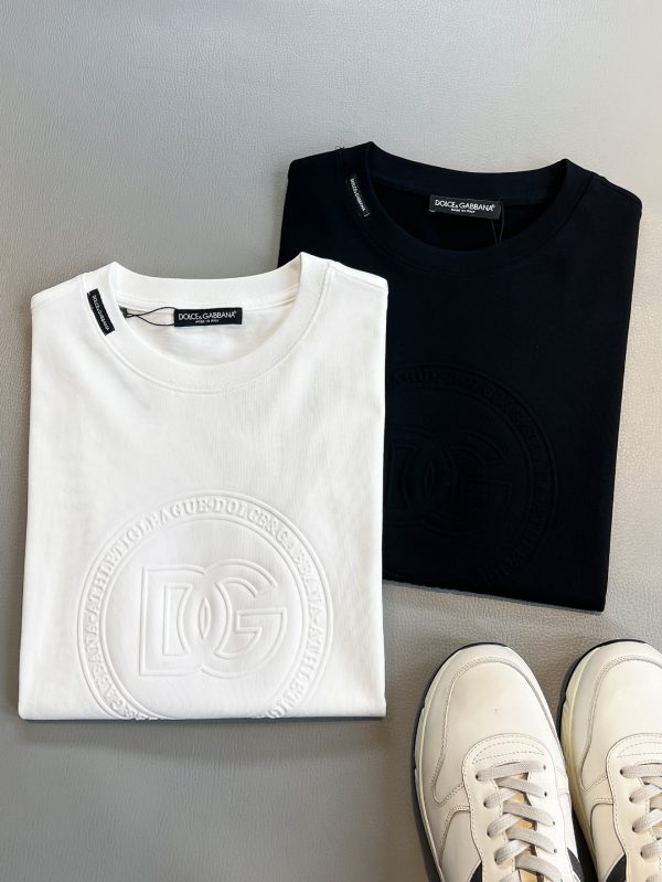 T-shirt DG 2025 – Minimalisme Sculpté