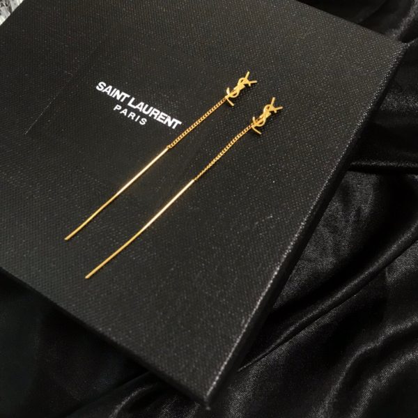 YSL Finesse – Élégance en Filigrane