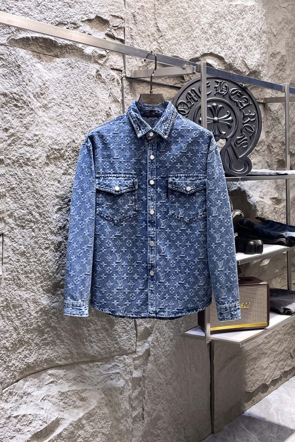 Denim Distinction – Louis Vuitton