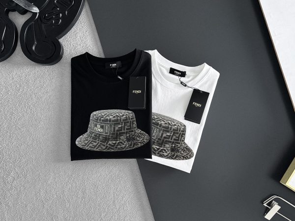 T-shirt Fendi SS2025 – Style & Confort Haute Définition